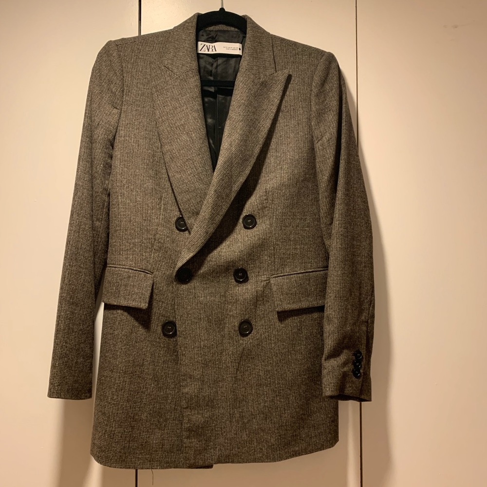 Zara, dark brown, wool blazer. Size M. Good condition.